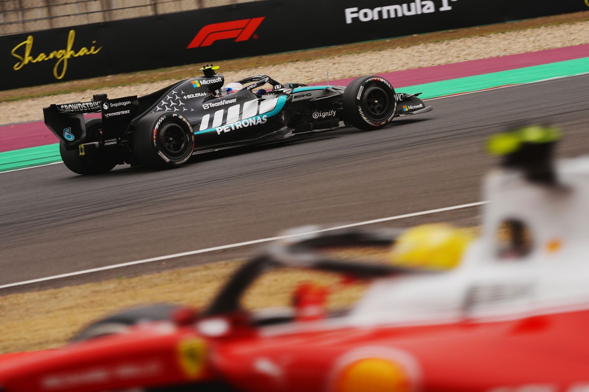 ¿Otro "party mode" en el motor de F1 de Mercedes? Norris responde a Hamilton