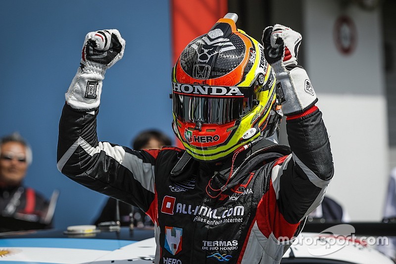 Ehrlacher nyert Zandvoortban, Michelisz és Muller ismét egymásra találtak