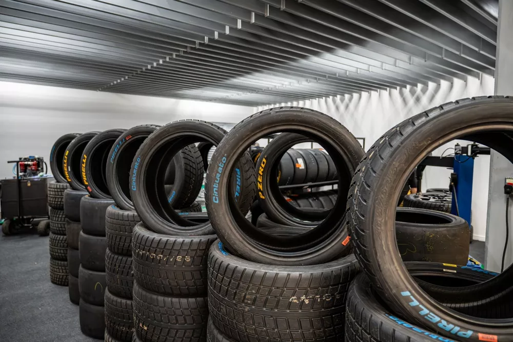 Pneus Pirelli da NASCAR Brasil