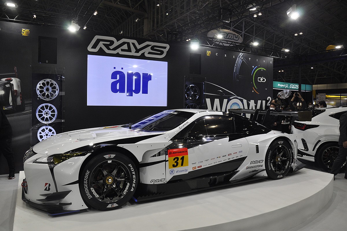 SUPER GT: LC500h feels like 