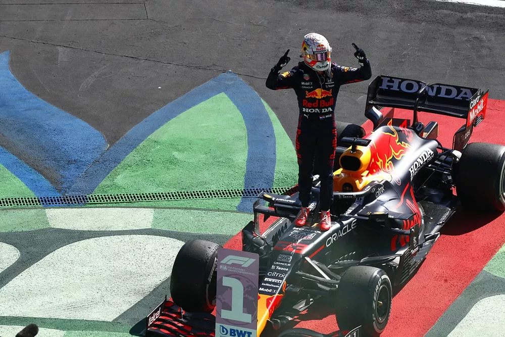 Max Verstappen, Red Bull Racing, 1a posizione
