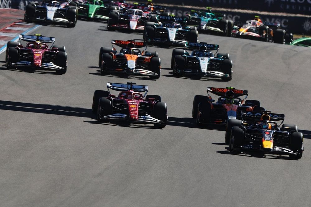 F1 미국 GP: 막스 베르스타펜, 오스틴서 압도적 우승... 노리스 2위, 피아스트리 5위