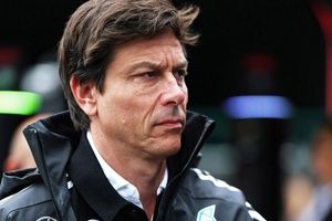 F1 - Wolff alerta desafio da Red Bull em relação aos motores em 2026: "Estão escalando o Monte Everest"