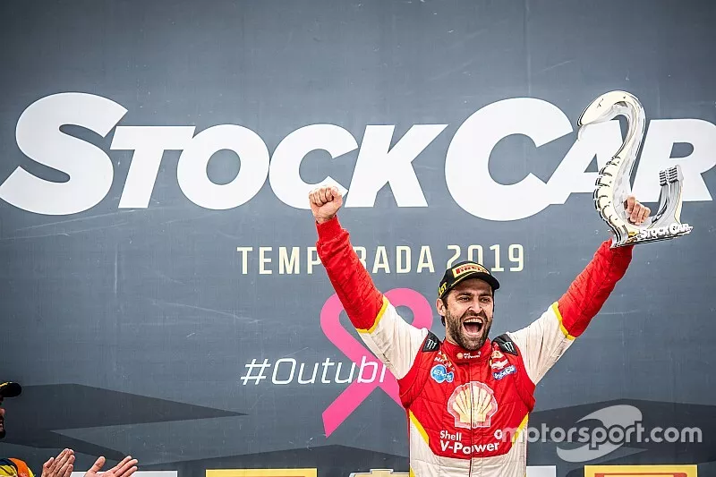 &Aacute;tila Abreu comemora vit&oacute;ria em Cascavel