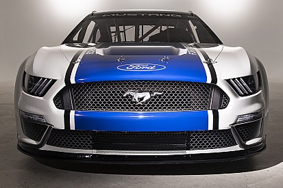 Ford presentó su nuevo Mustang para la NASCAR Cup 2019