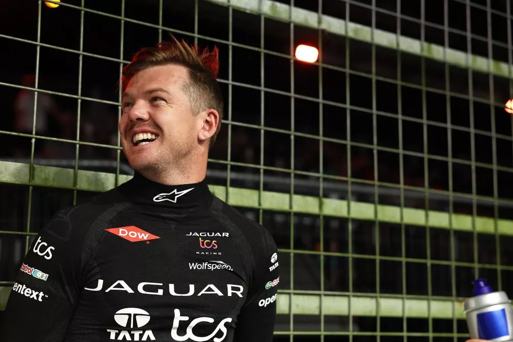 Nick Cassidy, Jaguar TCS Racing, on the grid