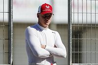 Mick Schumacher testará Ferrari em treino da F1 após GP do Bahrein