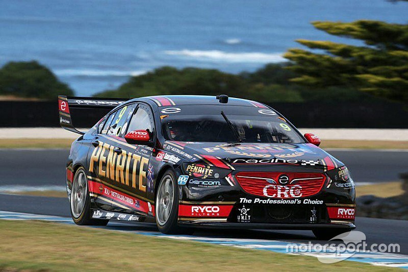 Reynolds leads early Supercars test running