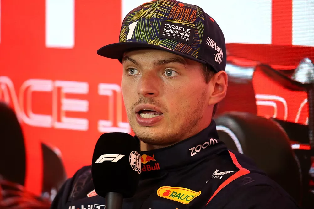 Ganador de la pole, Max Verstappen, Red Bull Racing, en la rueda de prensa posterior a la clasificación.