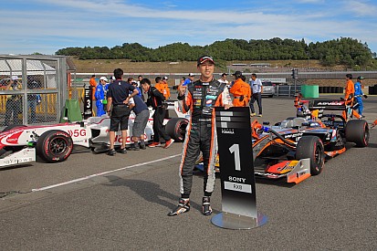 Super Formula Motegi: Selisih 0,051 detik, Ishiura raih pole