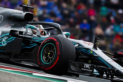 How much did controversial wheels help Mercedes?