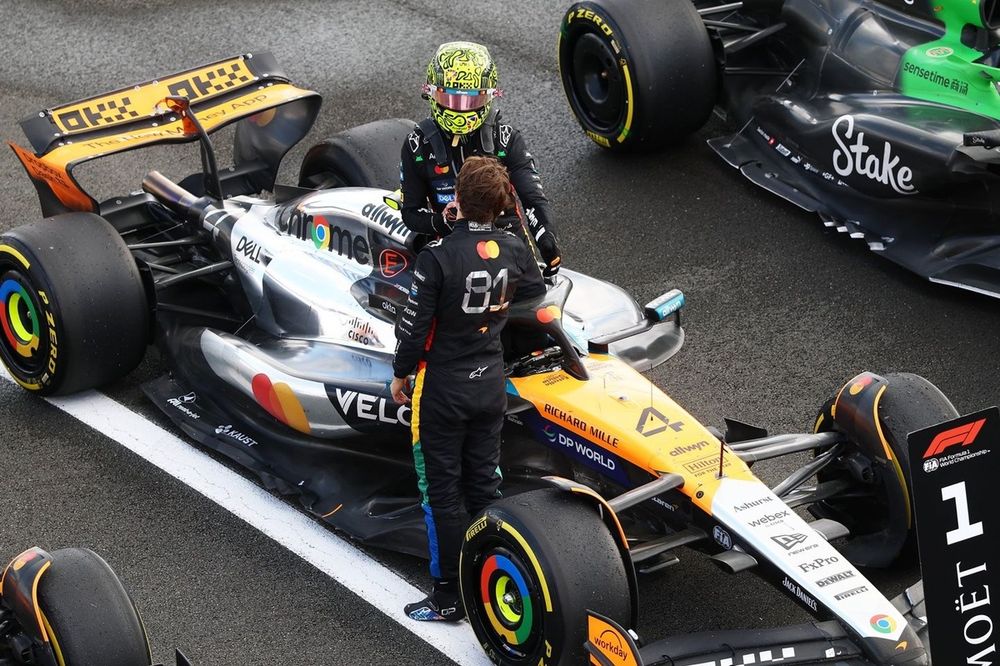 Lando Norris, McLaren, Oscar Piastri, McLaren