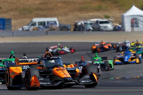 Brown: Arrow McLaren necesita "m&aacute;s consistencia" para desafiar a Penske y Ganassi