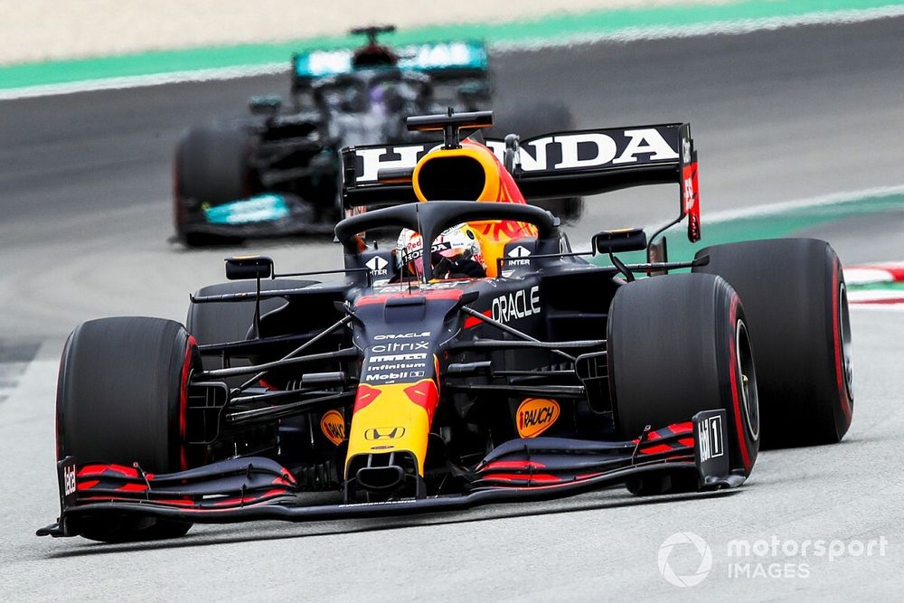 Max Verstappen, Red Bull Racing RB16B, Lewis Hamilton, Mercedes W12