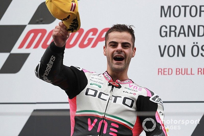 Podio: ganador de la carrera Romano Fenati, Team O