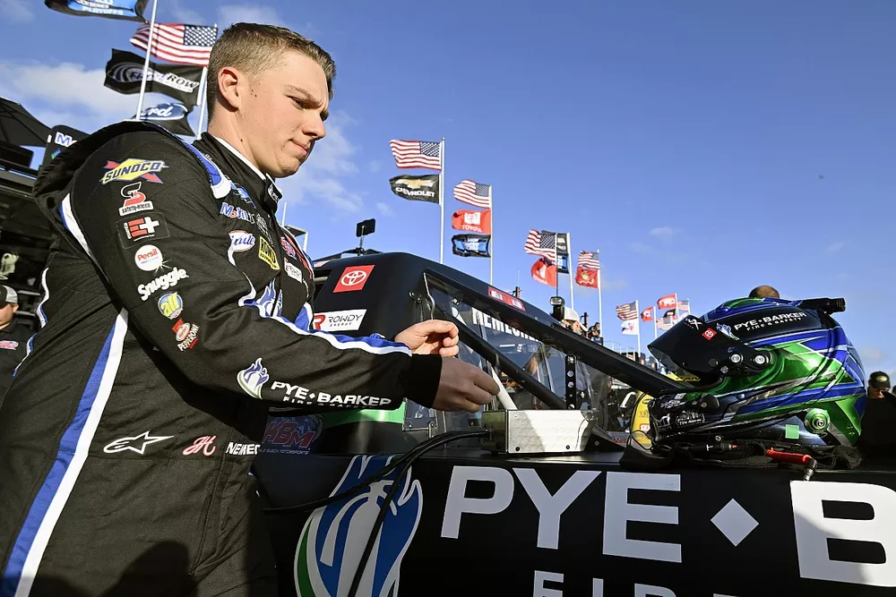 John Hunter Nemechek, Kyle Busch Motorsports, Toyota Tundra Pye-Barker Fire & Safety