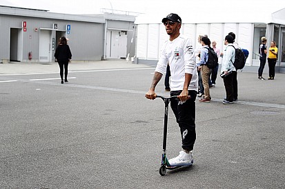 Hamilton ódákat zeng a Mercedesről, Bottas is elégedett