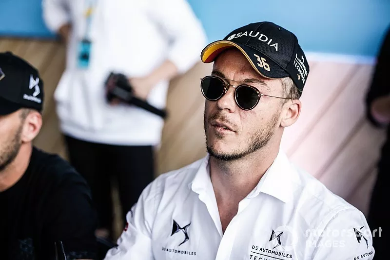 Andre Lotterer, DS TECHEETAH at the autograph session
