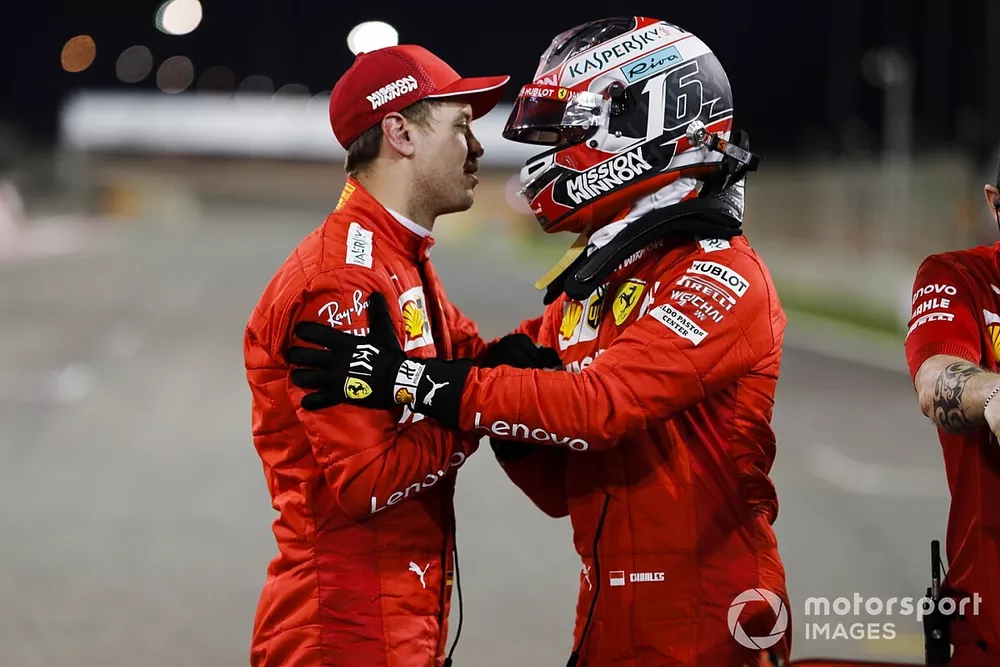 Charles Leclerc, Ferrari celebra la pole position en Parc Ferme con Sebastian Vettel, Ferrari 