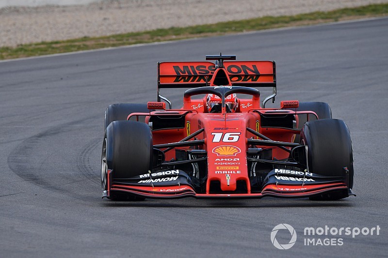 Leclerc keeps Ferrari on top in second morning of F1 test
