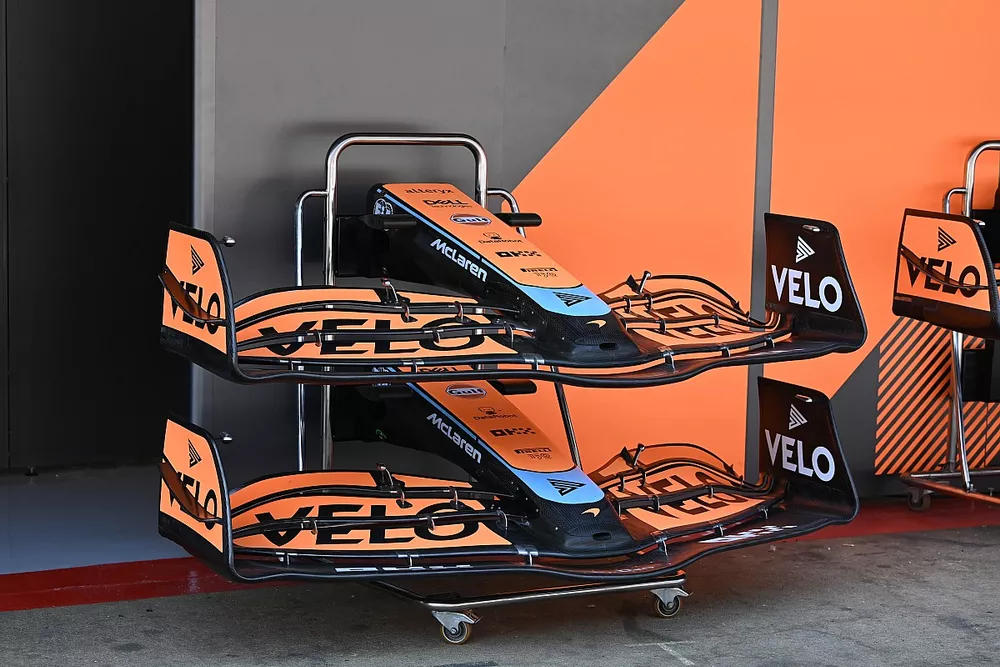 Des ailerons avant de la McLaren MCL36