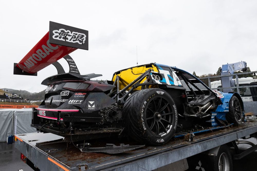 開幕戦での大ダメージから修復の16号車ARTA、モノコック交換免れる