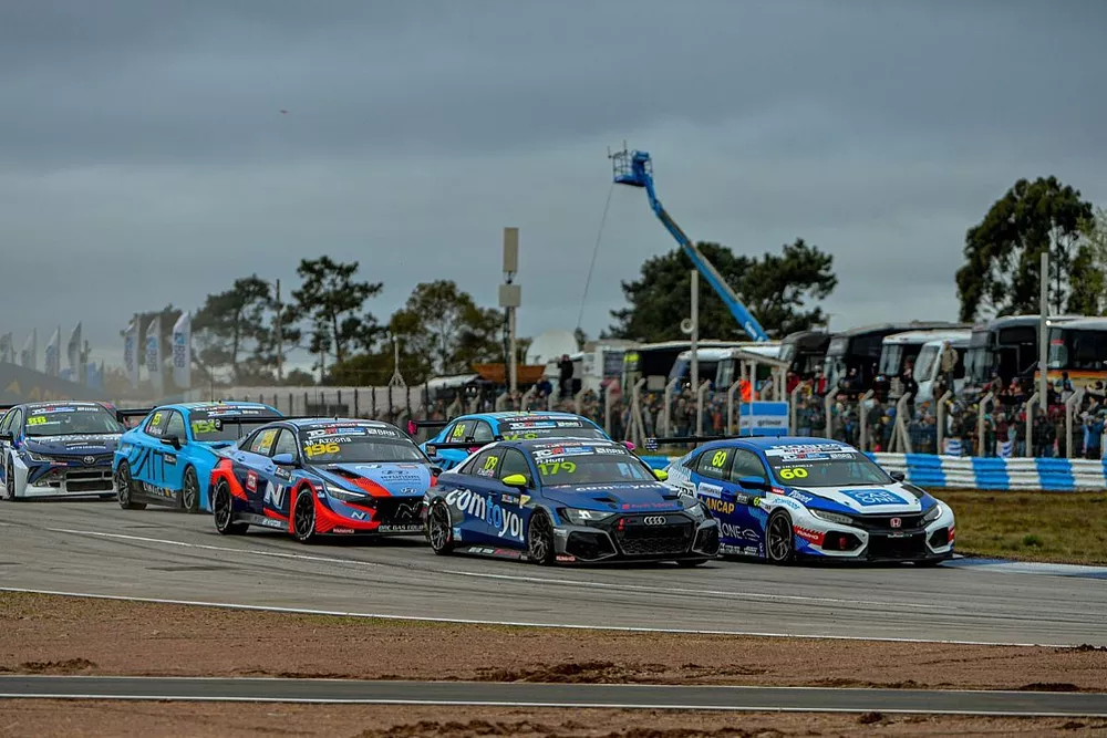 TCR South America e TCR World Tour