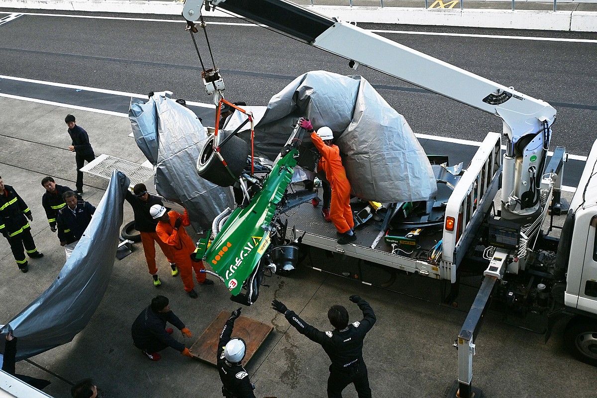 花冷え。　CRASH OVER hqdefault.jpg?sqp=-