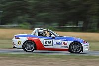 Ratajczak najszybszy w Mazda MX-5 Cup