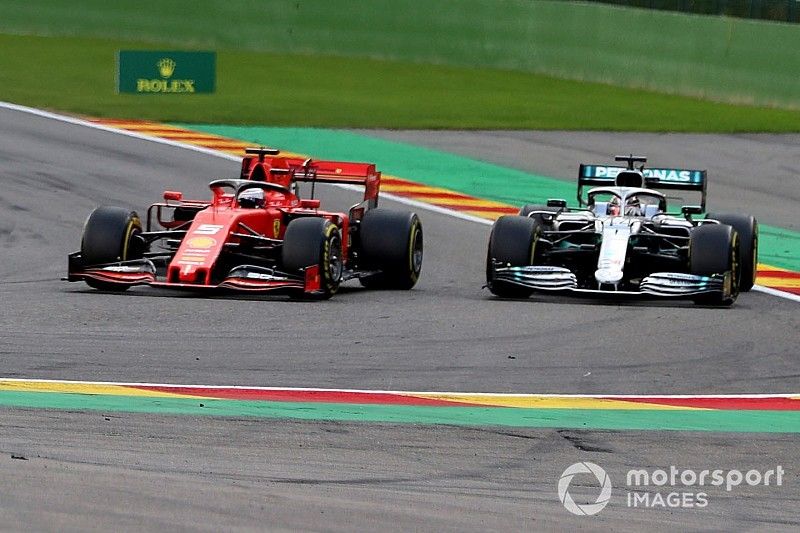 Sebastian Vettel, Ferrari SF90, Lewis Hamilton, Mercedes AMG F1 W10