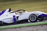 Jamie Chadwick gana la primera carrera de las W Series; Marta Garc&iacute;a, 3&ordf;