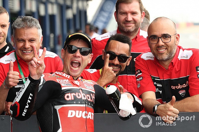 WSBK, Бурірам: Баутіста переграв Рея у першій гонці вікенду