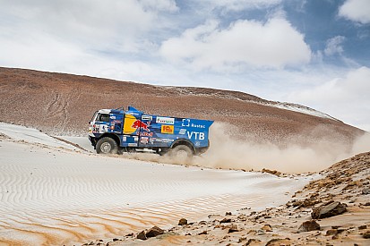 Trucker Karginov uit Dakar Rally gezet na incident met toeschouwer