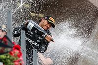 Hamilton chega a 300 corridas na F1 na busca por novo recorde e fim de 'maldição' 