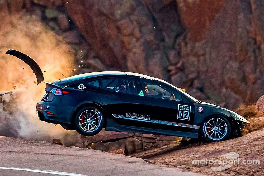 Tesla Model 3 crashes at Pikes Peak