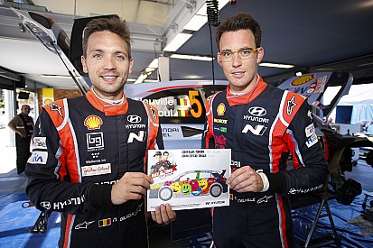 Suivez Neuville et le Rallye d'Ypres en images sur Motorsport.com