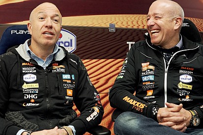 Video-column Tim en Tom Coronel: "Hele wereld lyrisch over Max"