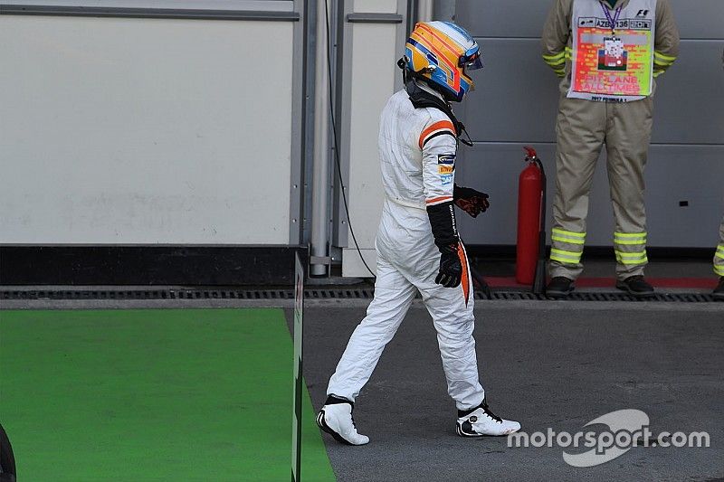 Fernando Alonso, McLaren en parc ferme
