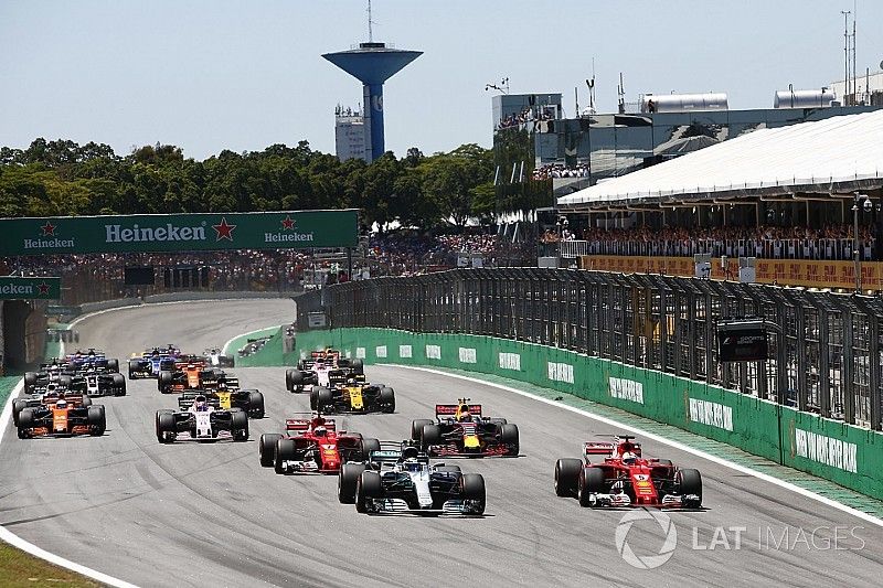 Start: Valtteri Bottas, Mercedes AMG F1 leads