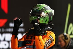 Pole sobre mojado de Norris en Las Vegas con Verstappen 2º y Sainz 3º; Alonso, 7º
