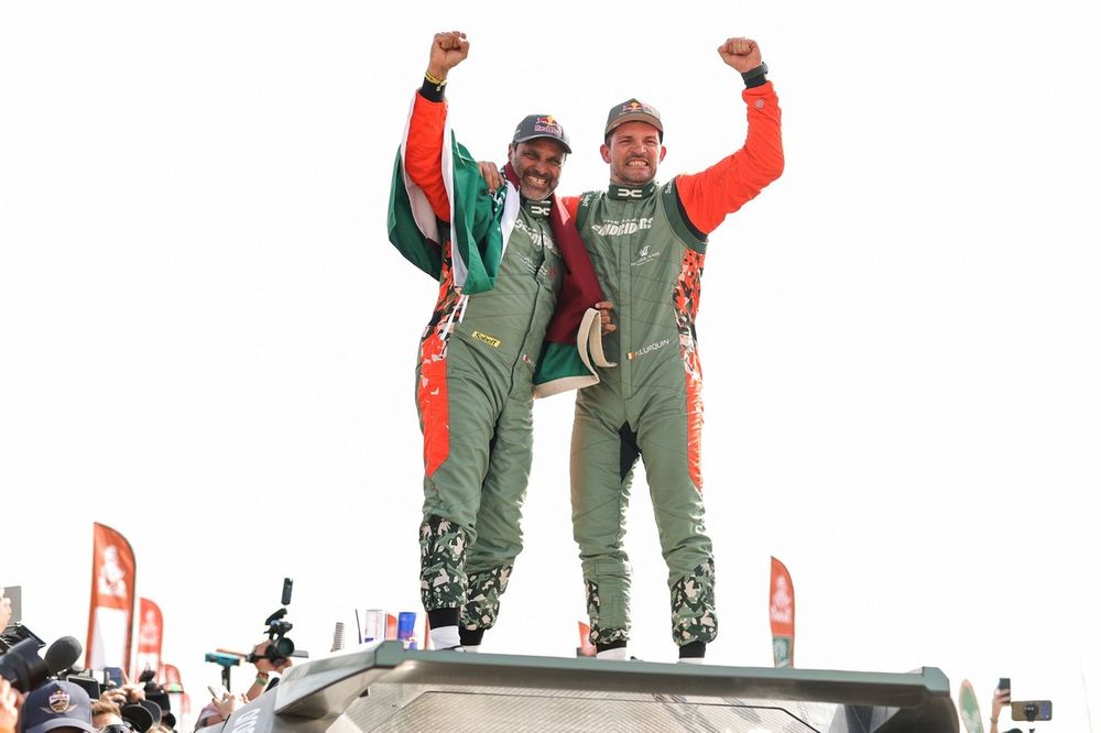 #299 The Dacia Sandriders Dacia: Nasser Al-Attiyah, Fabian Lurquin