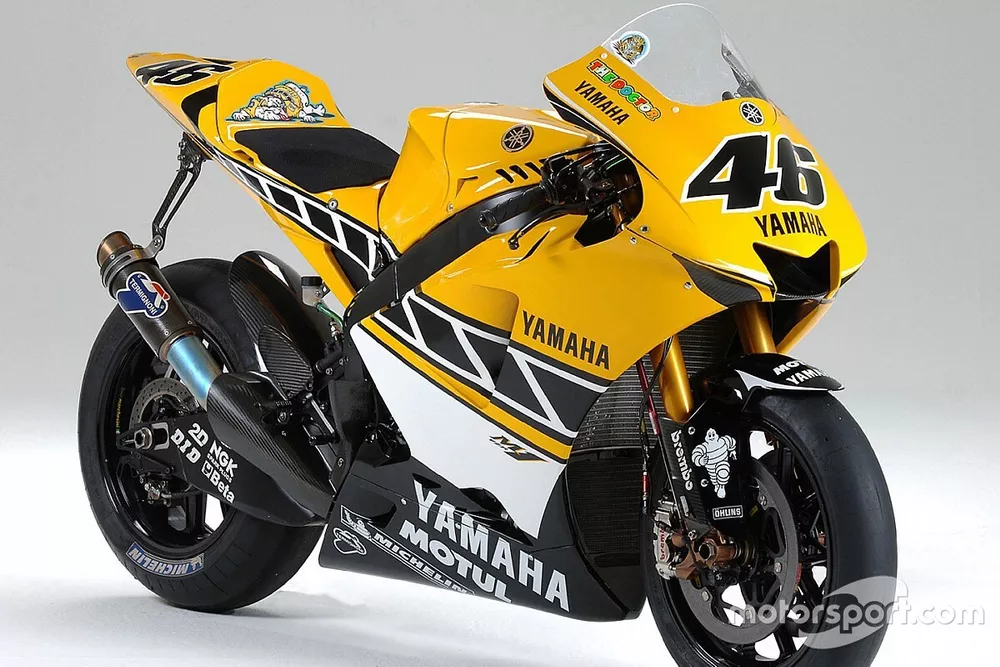Sesi&oacute;n de fotos de la YZR-M1 para el USAGP