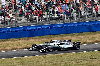 Mercedes, üçüncü versiyon motoru Spa veya Monza'ya getirecek