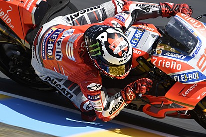 Lorenzo: “No sé con quién habla Dovizioso de sus compañeros ni me interesa”