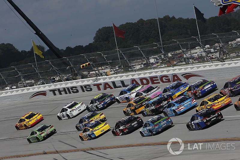 Chaotic day at Talladega shuffles playoff standings