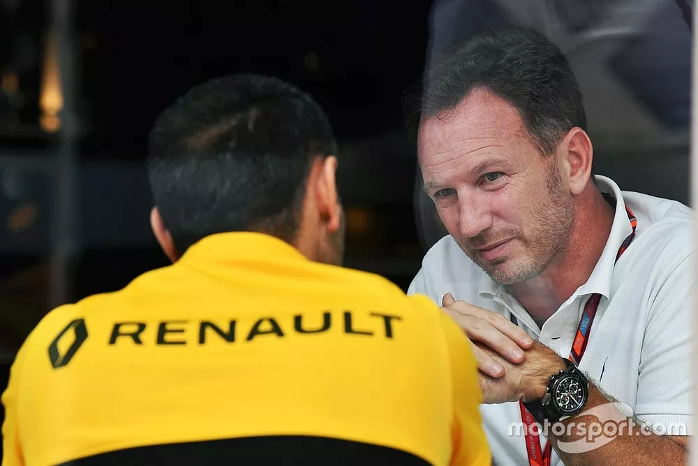 Christian Horner, teambaas Red Bull Racing en Cyril Abiteboul, Renault Sport F1 Managing Director