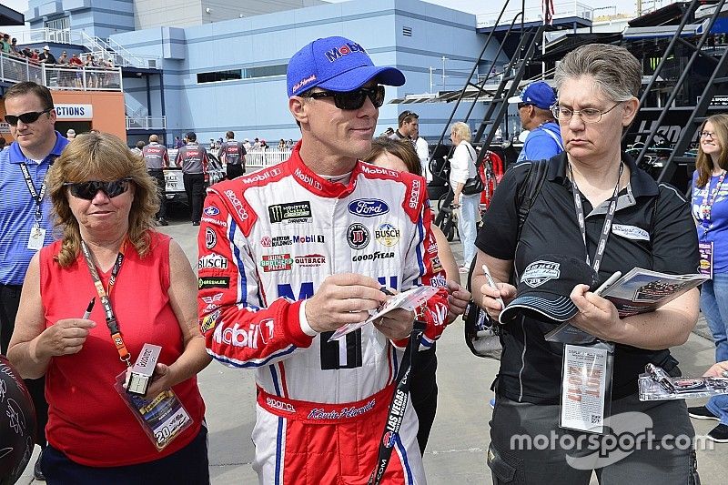 Kevin Harvick, Stewart-Haas Racing Ford