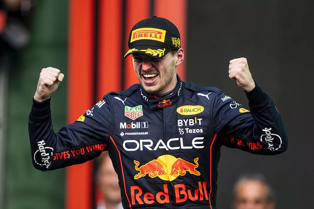 Podio: ganador Max Verstappen, Red Bull Racing