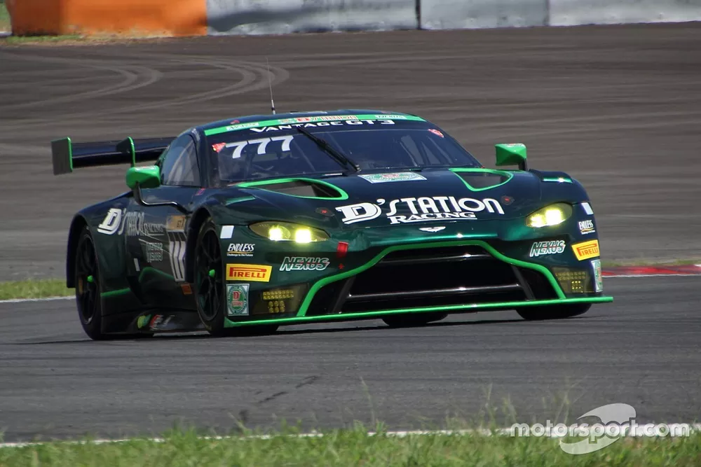 #777 D'station Vantage GT3