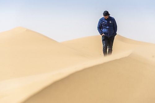 Castera: "Se levantan una ma&ntilde;ana y quieren ir al Dakar"